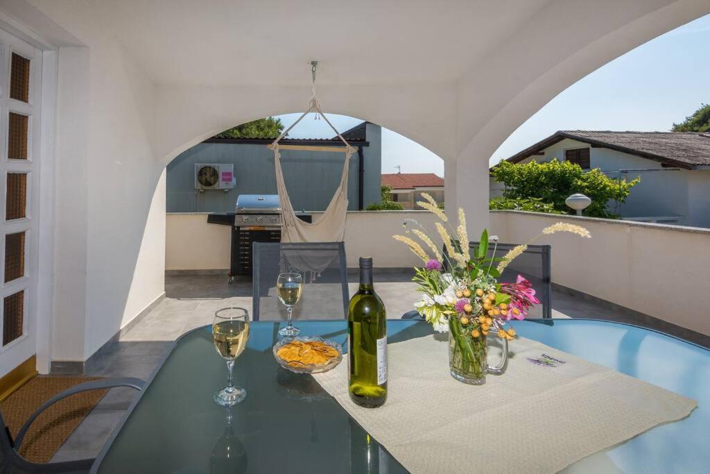 Family Patio Vir公寓 外观 照片